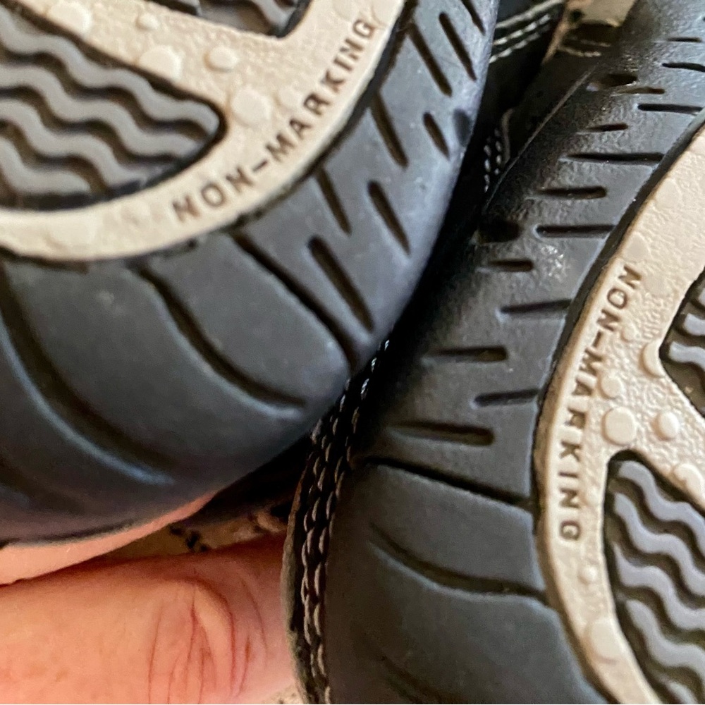 The North Face Black and Gray Sandals - Picture 9 of 12
